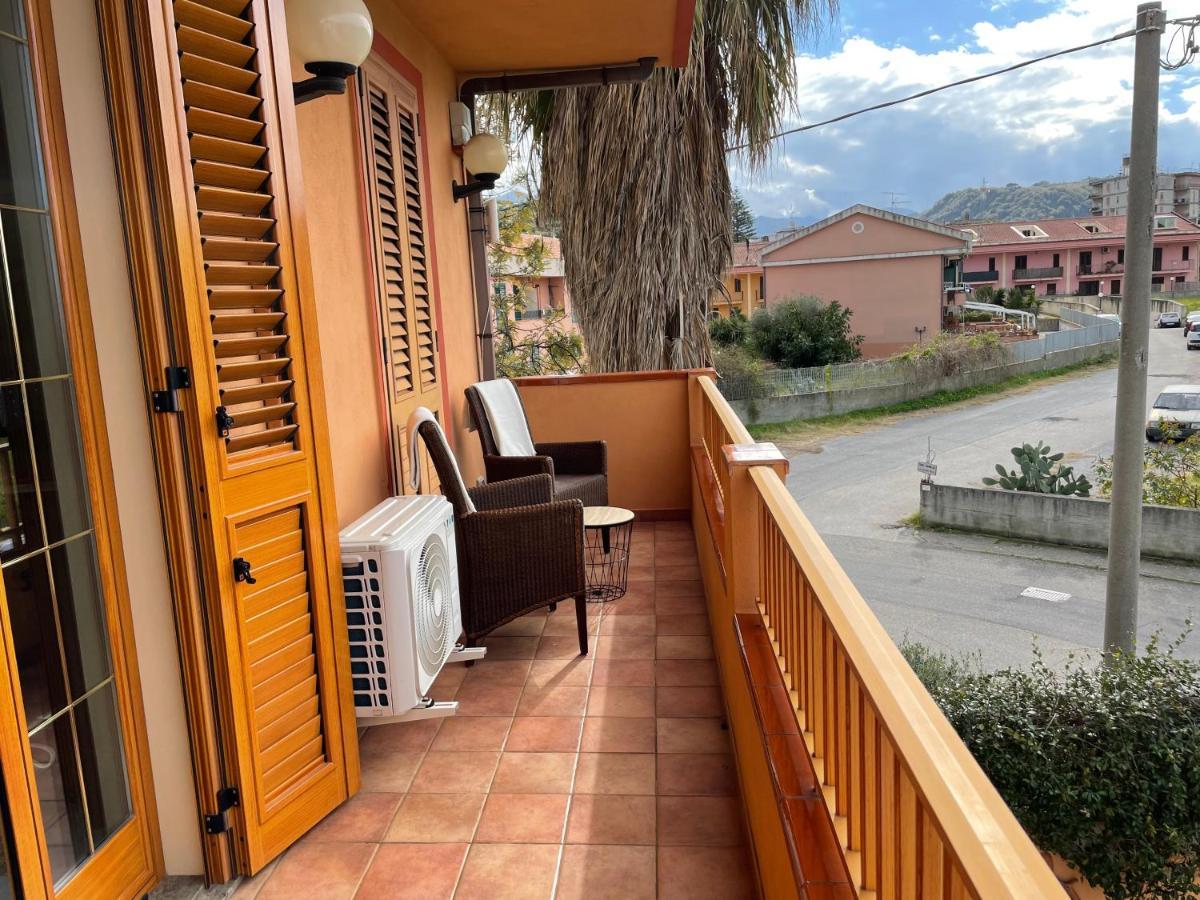 Residence Don Turi Villafranca Tirrena Luaran gambar