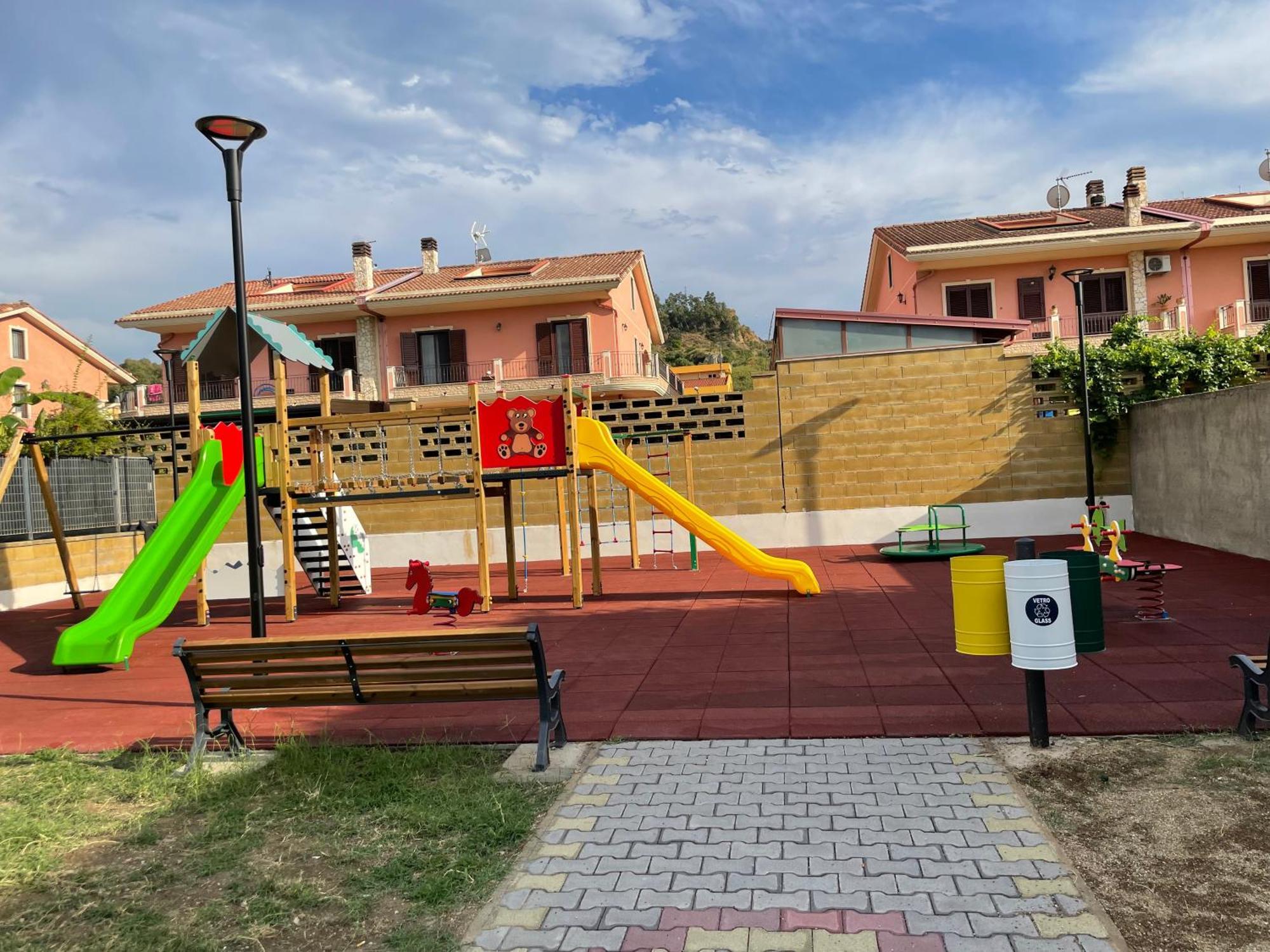 Residence Don Turi Villafranca Tirrena Luaran gambar
